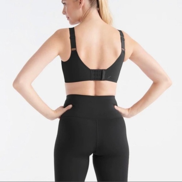 KNIX Catalyst Sports Bra - Black Wireless Sports Bra Size 6 Fits 32DD, 34DD, 32E - Picture 2 of 6